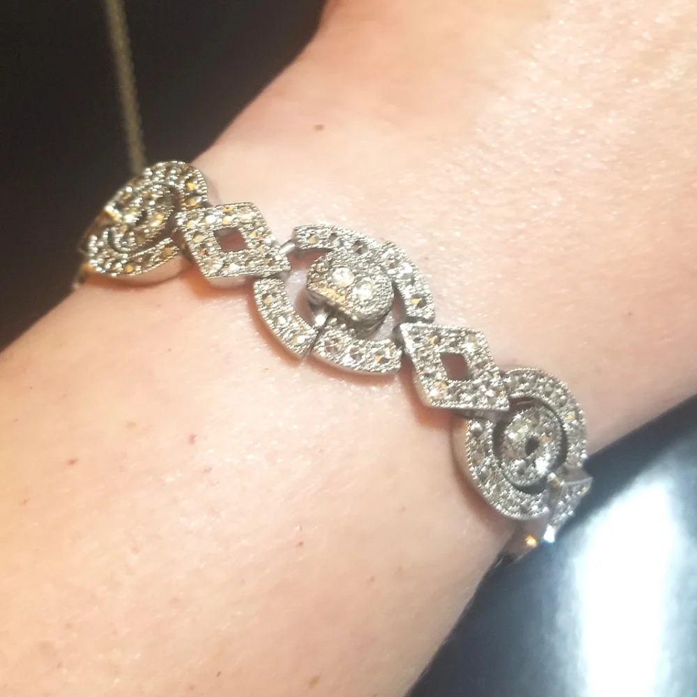 1950s Art Deco Revival Glam Rhodium plated Rhinestone Bracelet - Picture 6 of 7